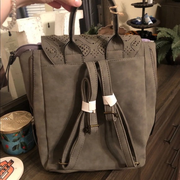 Backpack - Picture 2 of 3